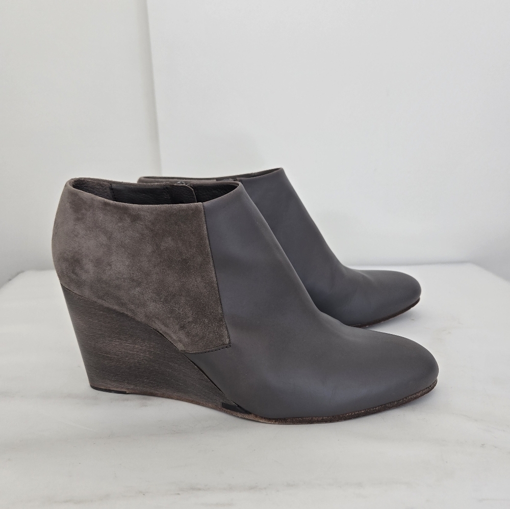 Coclico Elurra Taupe‎ Gray Wedge Ankle Suede Leather Boots Booties 38.5 or 8.5